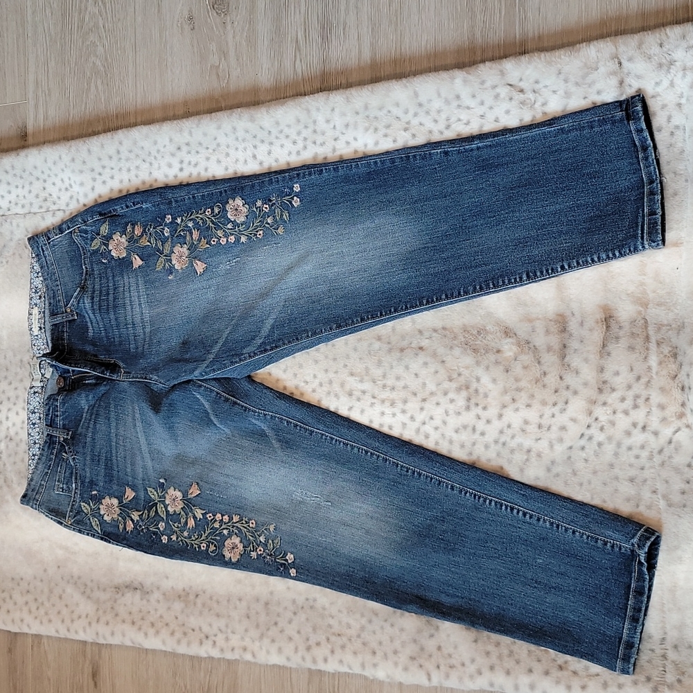 Vintage America Distressed Embroidered Jeans